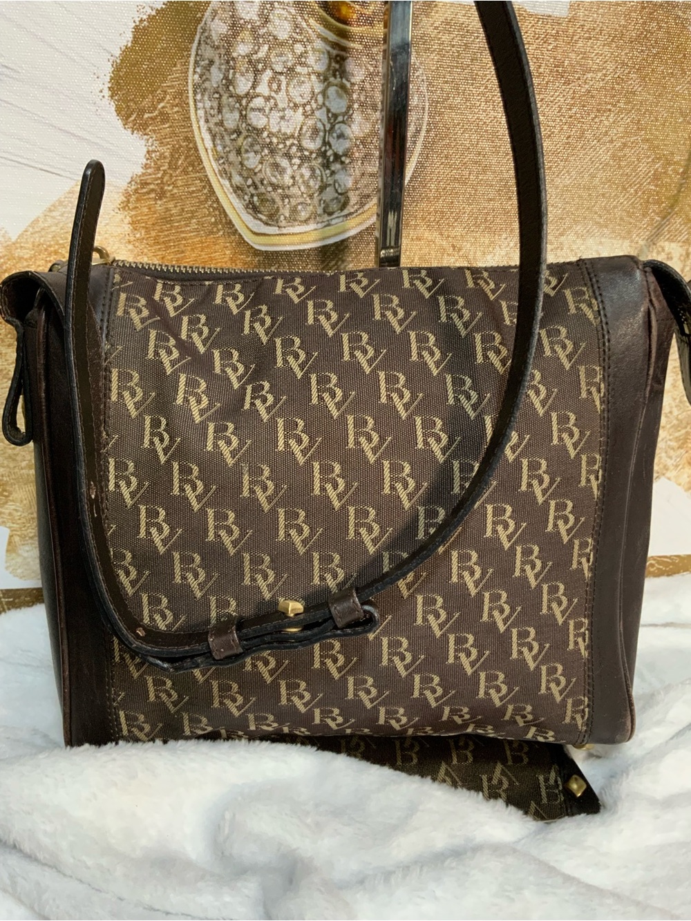 Bottega Veneta (with coa) Brown Logo with zipper lock